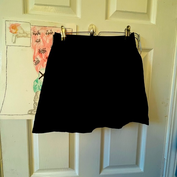 black mini skirt - Picture 1 of 3